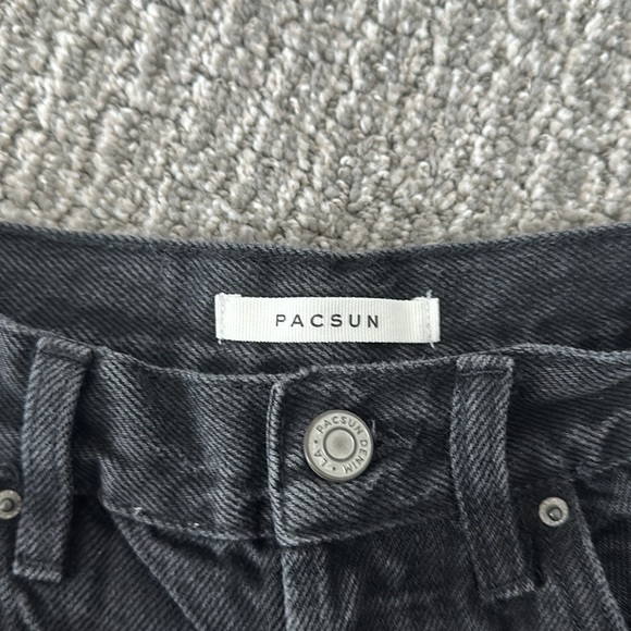 Black Pacsun Dad Jean with Holes in the Knee - Picture 5 of 6